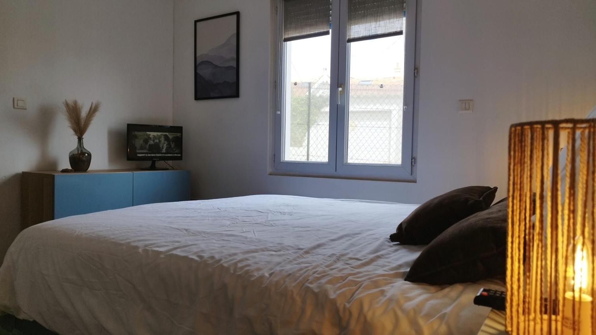 Charmante Maison T2 De Plein Pied Avec Exterieur Calme Aux Arenes Villa Beziers Bagian luar foto